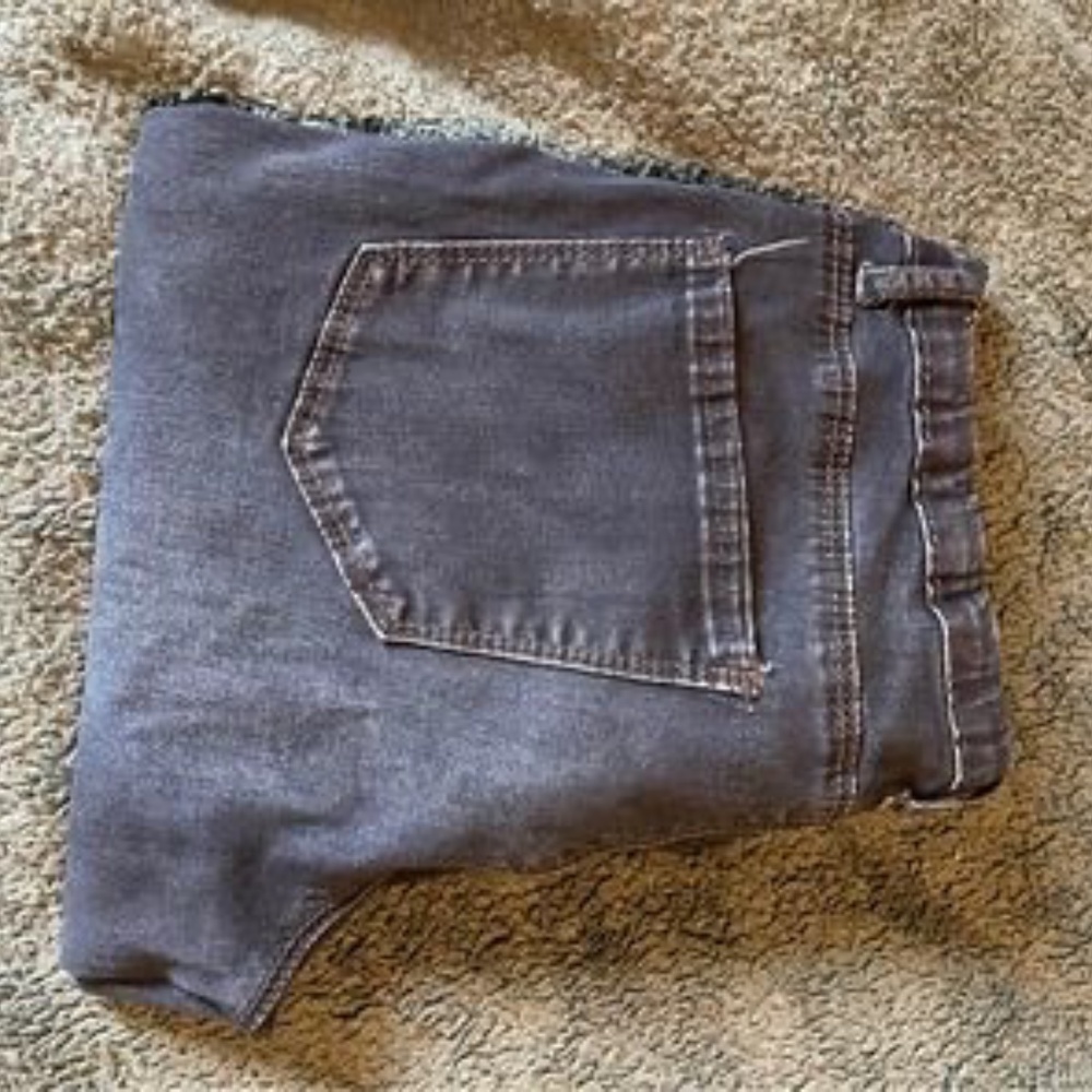 Dark wash women’s jeans